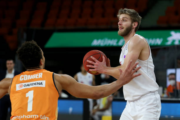 史首次打进 史首次打进